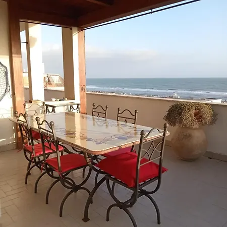 Attico Fronte Mare Appartement Ostia